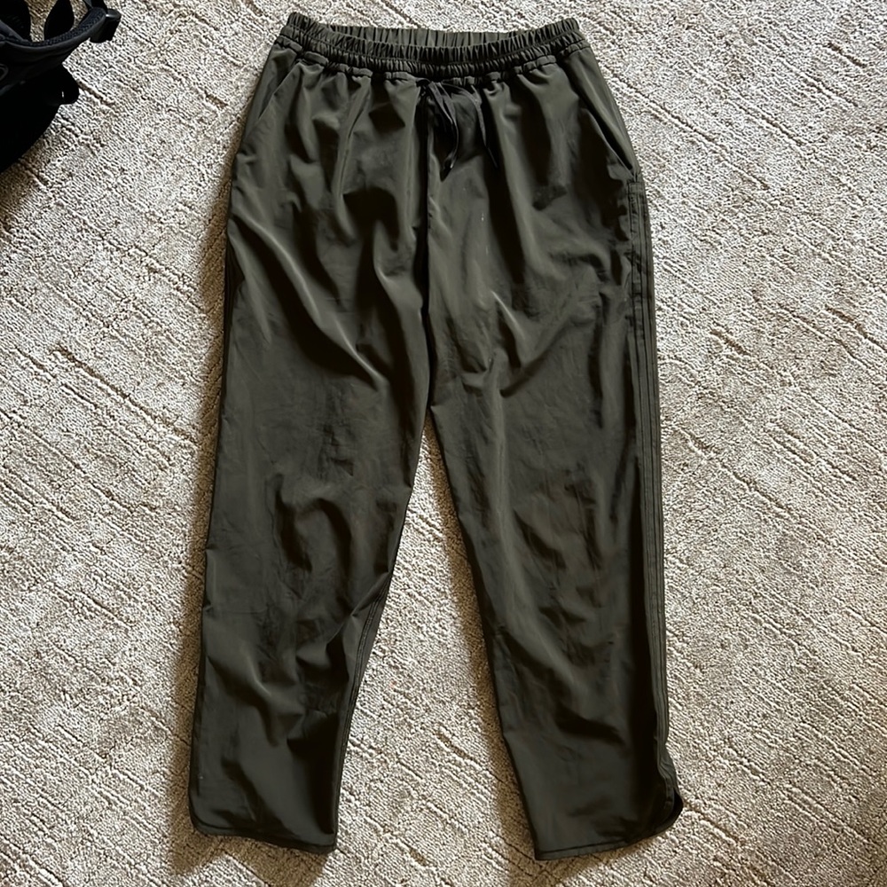 Lululemon high rise joggers
